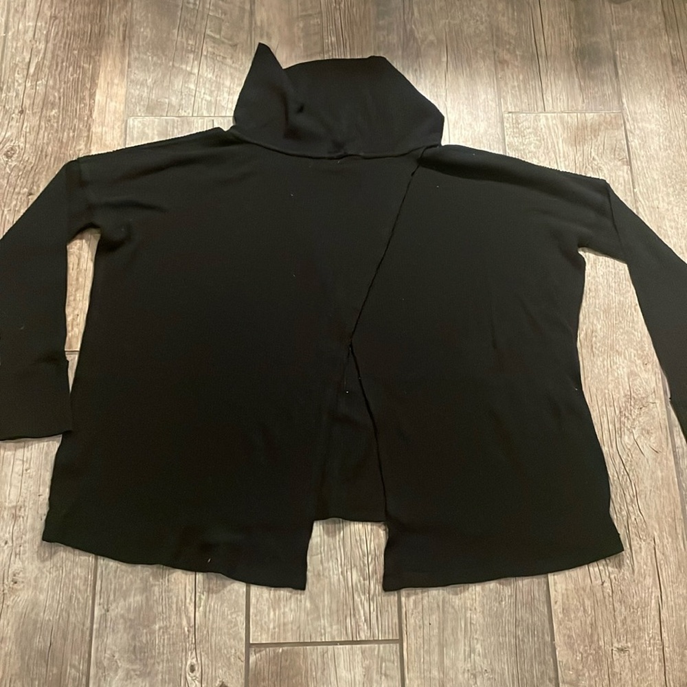 Women's Black Turtleneck Long Sleeve Top Slit In Back
